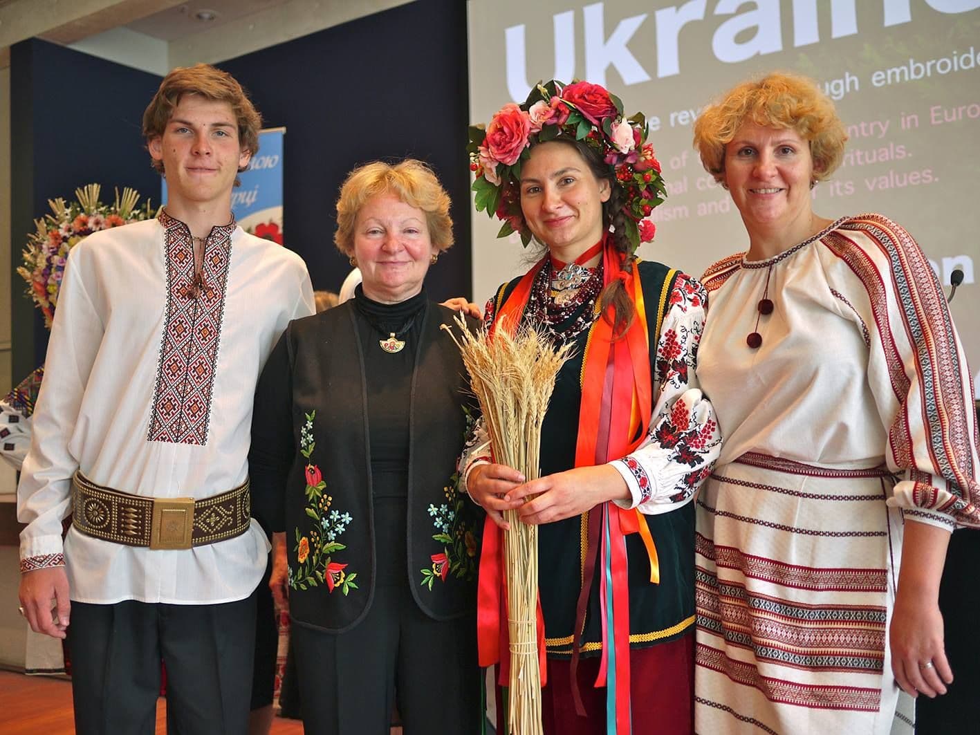Artist and family at the show