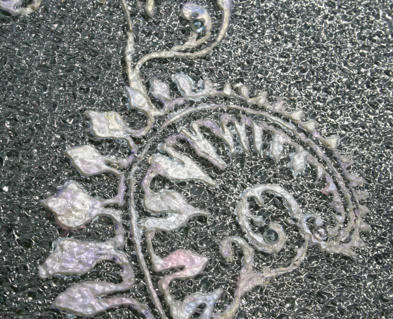 Decorative paste on glass