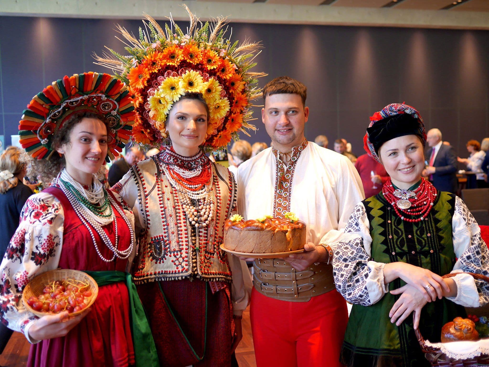 3 girls and one men models