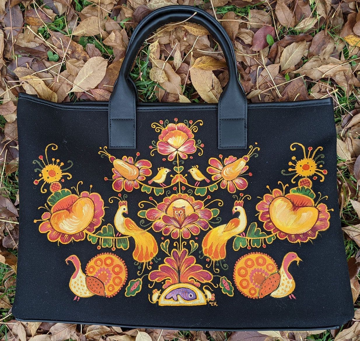 Bag with tree of life in orange pallette